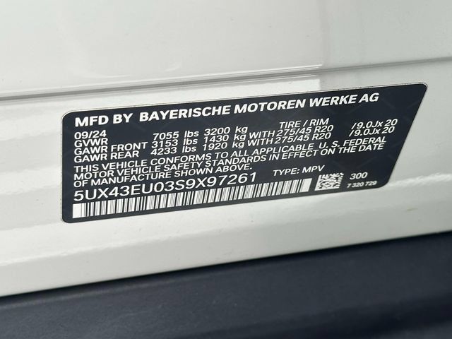 Used 2025 BMW X5 xDrive50e AWD/4WD image 25