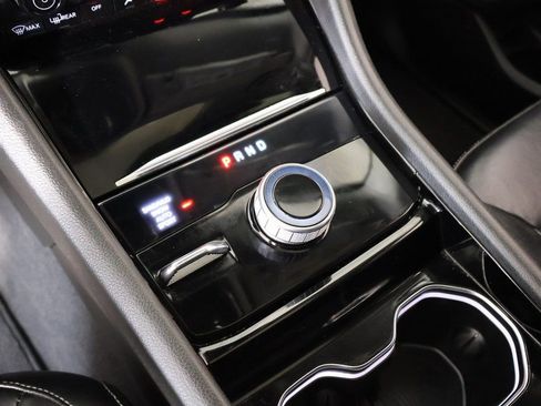 Used 2021 Jeep Grand Cherokee L Limited image 9