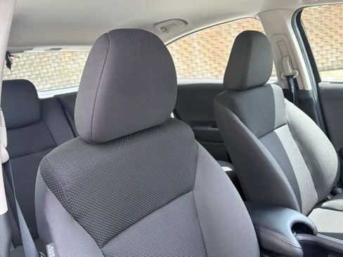Used 2022 Honda HR-V LX image 27