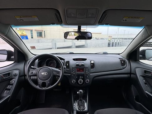 Used 2012 Kia Forte EX image 19