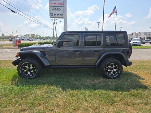 Used 2021 Jeep Wrangler Unlimited Rubicon w/ LED Lighting Group AWD/4WD image 8