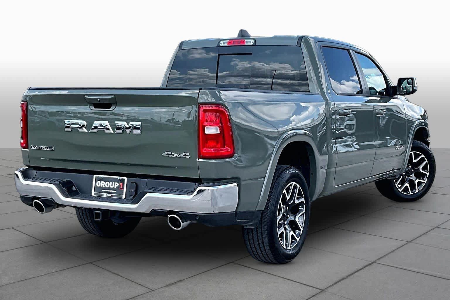Used 2026 RAM 1500 Laramie AWD/4WD image 13
