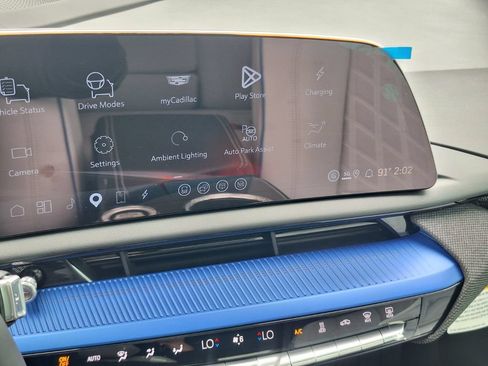 New 2026 Cadillac Optiq V AWD/4WD image 17