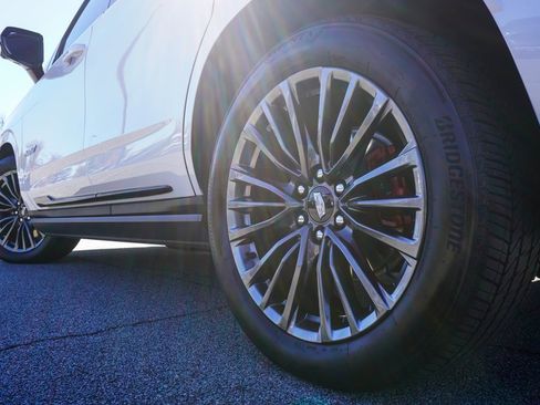 Used 2023 Cadillac Escalade V image 40