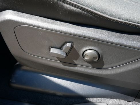 New 2026 RAM 1500 Big Horn AWD/4WD image 13