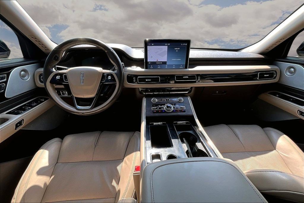 Used 2020 Lincoln Aviator Reserve w/ Equipment Group 202A AWD/4WD image 7