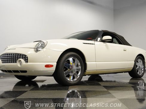 Used 2002 Ford Thunderbird image 21