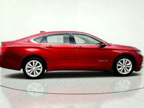 Used 2018 Chevrolet Impala LT FWD image 4