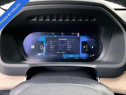 Used 2025 Volvo XC90 B6 Plus AWD/4WD image 27