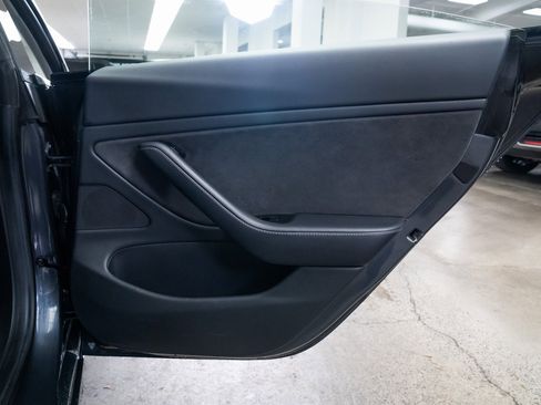 Used 2019 Tesla Model 3 Long Range image 20
