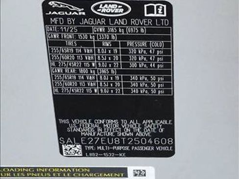 Certified 2026 Land Rover Defender 110 X-Dynamic SE AWD/4WD image 26