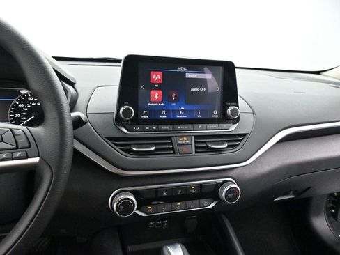 Used 2021 Nissan Altima 2.5 SV image 17