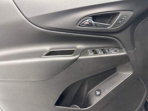 Used 2024 Chevrolet Equinox LT image 9