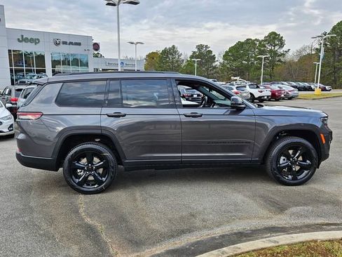 New 2025 Jeep Grand Cherokee L Limited w/ Luxury Tech Group II AWD/4WD image 14