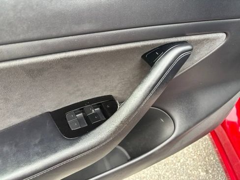Used 2018 Tesla Model 3 Mid Range RWD image 12