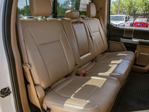 Used 2019 Ford F250 Lariat w/ Lariat Ultimate Package AWD/4WD image 12