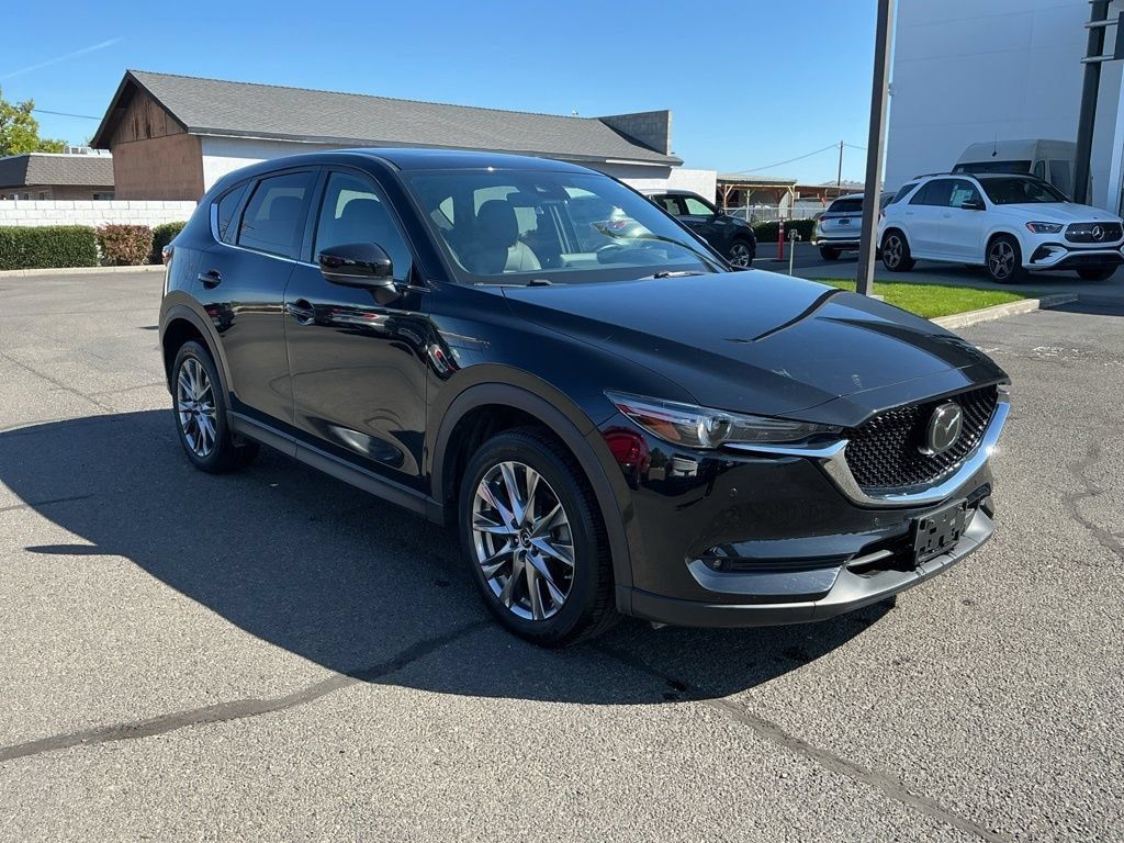 Used 2019 MAZDA CX-5 Signature AWD/4WD image 3