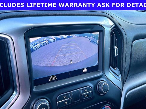 Used 2021 Chevrolet Silverado 1500 LT Trail Boss w/ Bed Protection Package AWD/4WD image 18