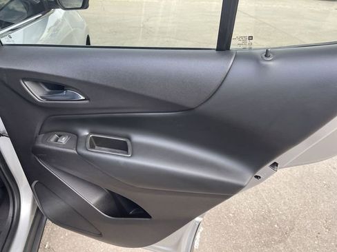 Used 2018 Chevrolet Equinox LT image 14