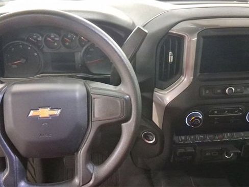 Used 2024 Chevrolet Silverado 2500 Custom w/ Custom Value Package image 12