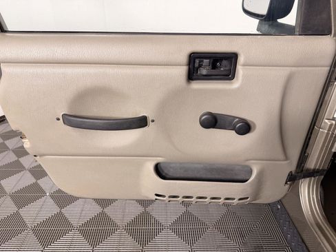 Used 2006 Jeep Wrangler Rubicon AWD/4WD image 12