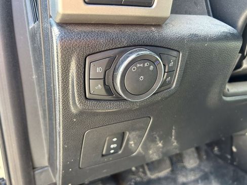 Used 2015 Ford F150 Lariat AWD/4WD image 11