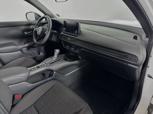 Certified 2024 Honda HR-V Sport image 26