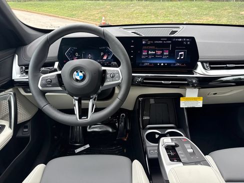 New 2026 BMW X1 xDrive28i w/ M Sport Package AWD/4WD image 21