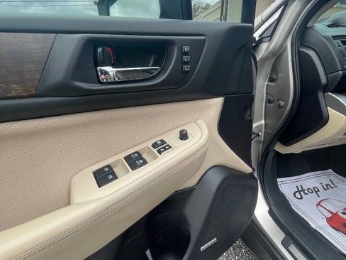 Used 2017 Subaru Outback 2.5i Limited image 13