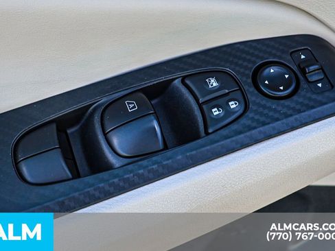 Used 2025 Nissan Altima 2.5 SV image 45