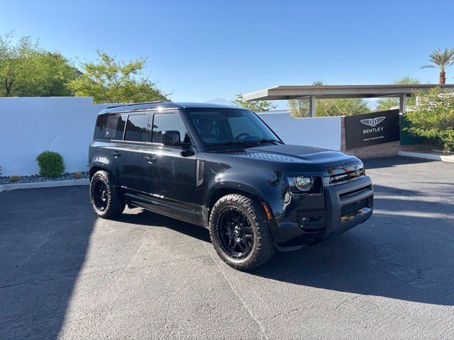 Used 2024 Land Rover Defender 110 X-Dynamic SE AWD/4WD image 3
