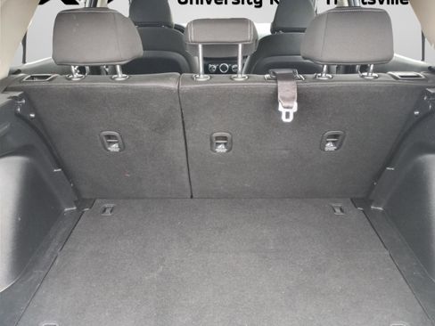 Used 2022 Hyundai Venue SEL w/ Cargo Package image 30