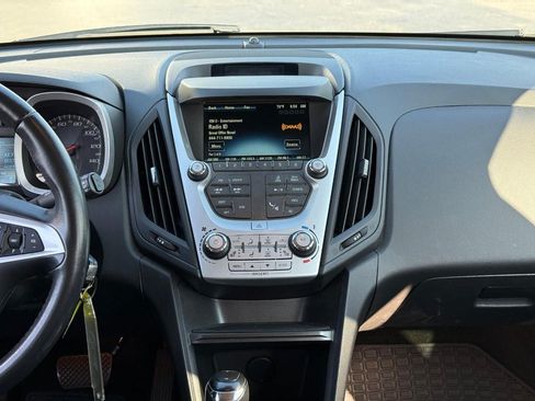 Used 2016 Chevrolet Equinox LTZ w/ Enhanced Convenience Package FWD image 17