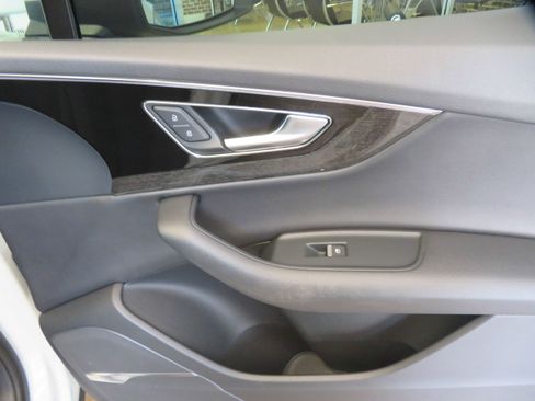 Used 2019 Audi Q7 3.0T Premium Plus image 26