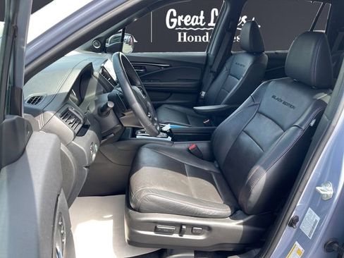 Used 2022 Honda Pilot Black Edition image 9