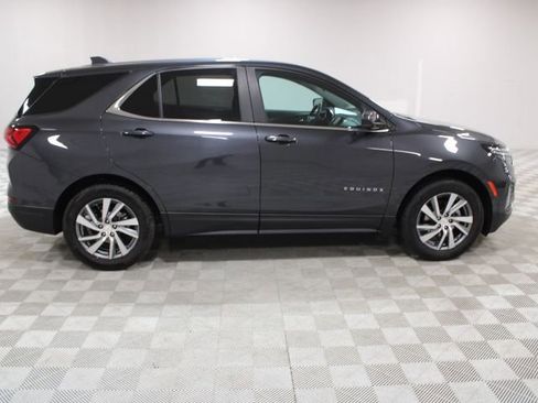 Used 2022 Chevrolet Equinox LT image 11
