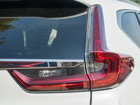 Used 2021 Honda CR-V Touring image 6