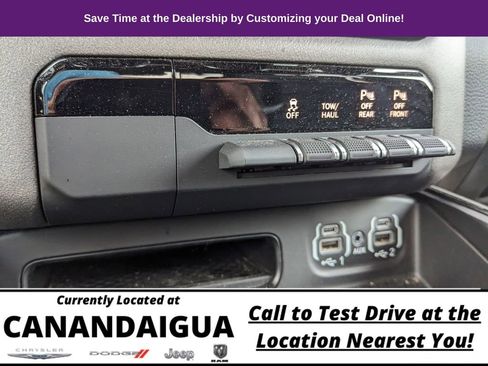 Used 2023 RAM 1500 Big Horn AWD/4WD image 34
