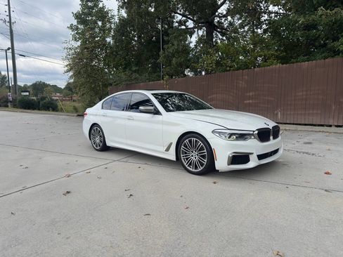 Used 2018 BMW M550i xDrive image 3