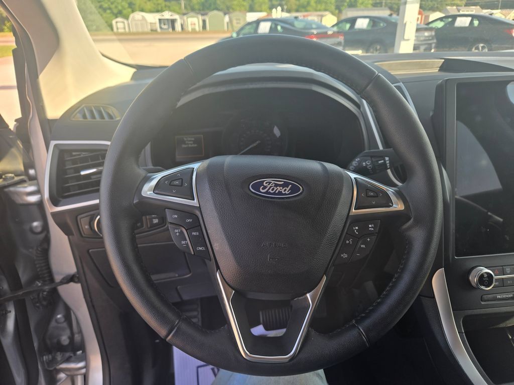 Used 2024 Ford Edge SEL w/ Convenience Package AWD/4WD image 10