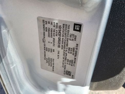 Used 2013 Cadillac Escalade Premium image 28