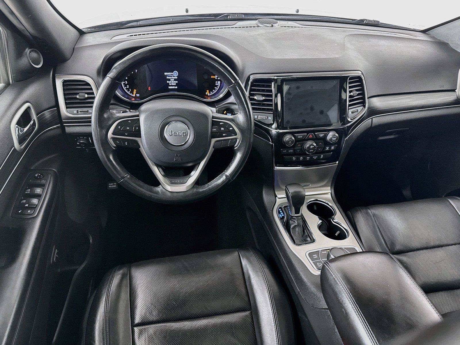 Used 2019 Jeep Grand Cherokee Limited w/ Luxury Group II AWD/4WD image 2
