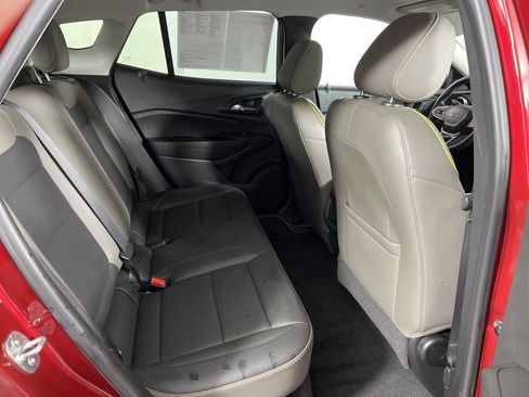 Certified 2024 Chevrolet Trax ACTIV w/ Sunroof Package image 10