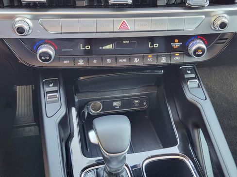 Certified 2025 Kia Telluride S AWD/4WD image 21