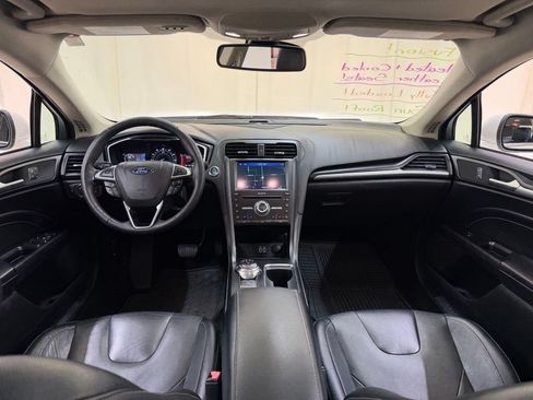 Used 2019 Ford Fusion Titanium FWD image 19