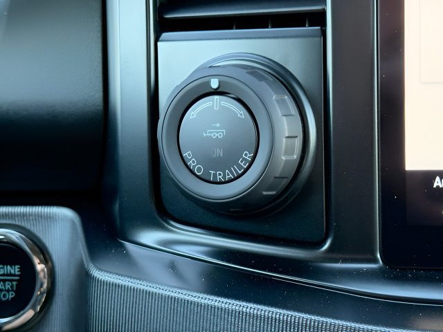 New 2025 Ford F450 Platinum AWD/4WD image 27