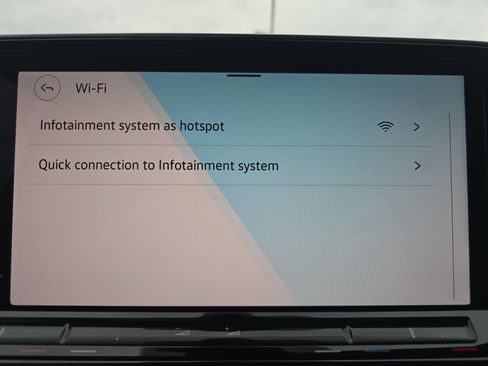 Used 2025 Volkswagen Atlas SE image 34