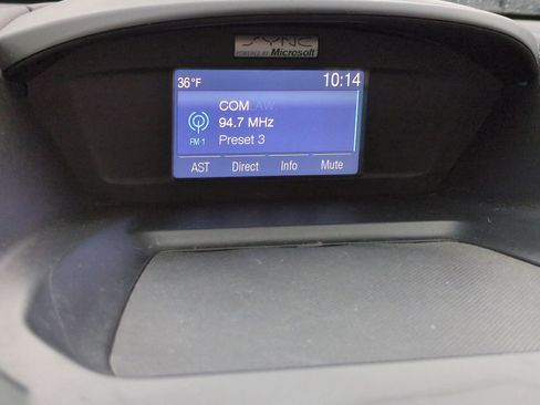 Used 2015 Ford Escape SE image 30