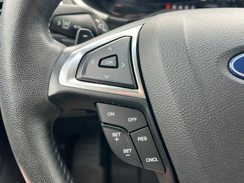Used 2019 Ford Edge SEL w/ Equipment Group 201A AWD/4WD image 17