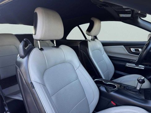 Used 2024 Ford Mustang Premium image 43